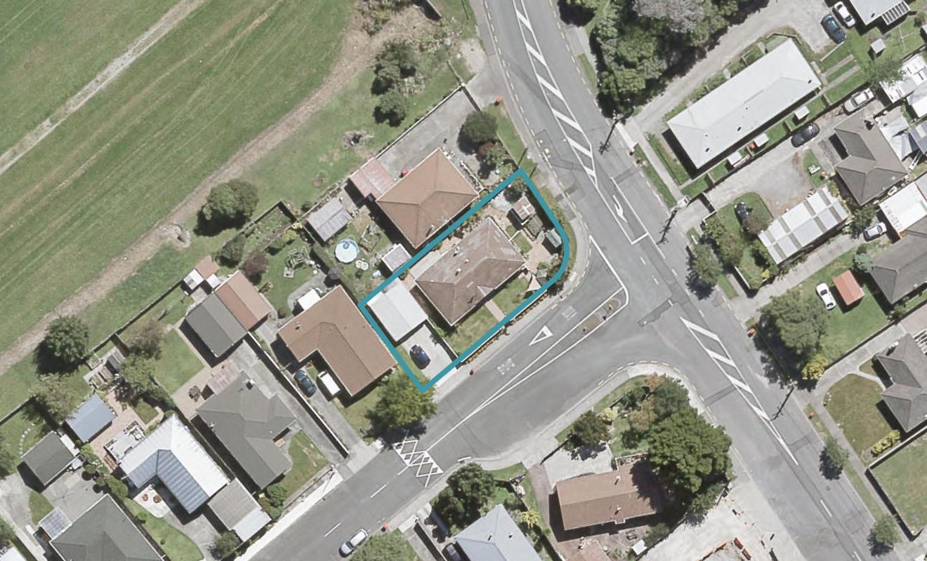 97 Holdsworth Avenue, Trentham, Upper Hutt - Carousel 1