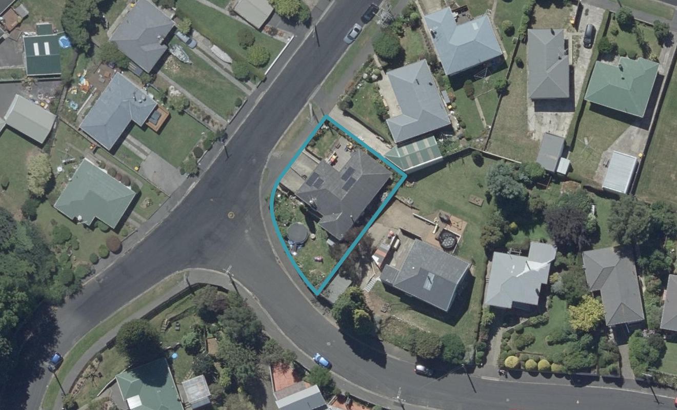 14 Gilkison Street, Halfway Bush, Dunedin - Carousel 1