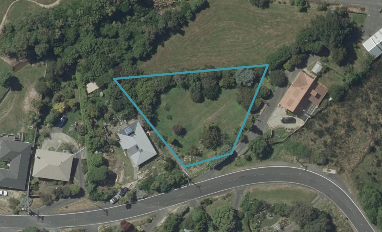 15 Castlewood Road, Company Bay, Dunedin - Carousel 1