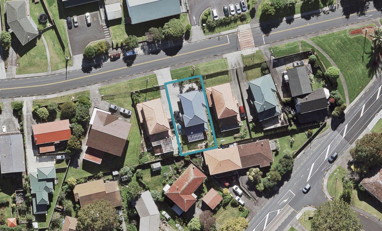 4A School Road, Te Atatu South, Auckland - Carousel 1