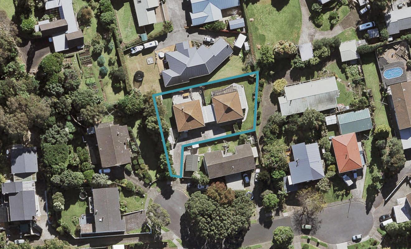 1/56 Ridgemount Rise, Mangere Bridge, Auckland - Carousel 1