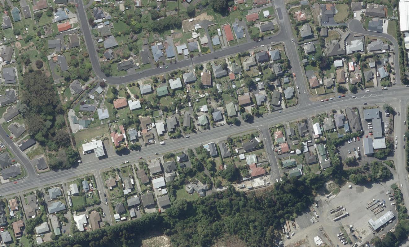 32 Main Road, Fairfield, Dunedin - Carousel 1