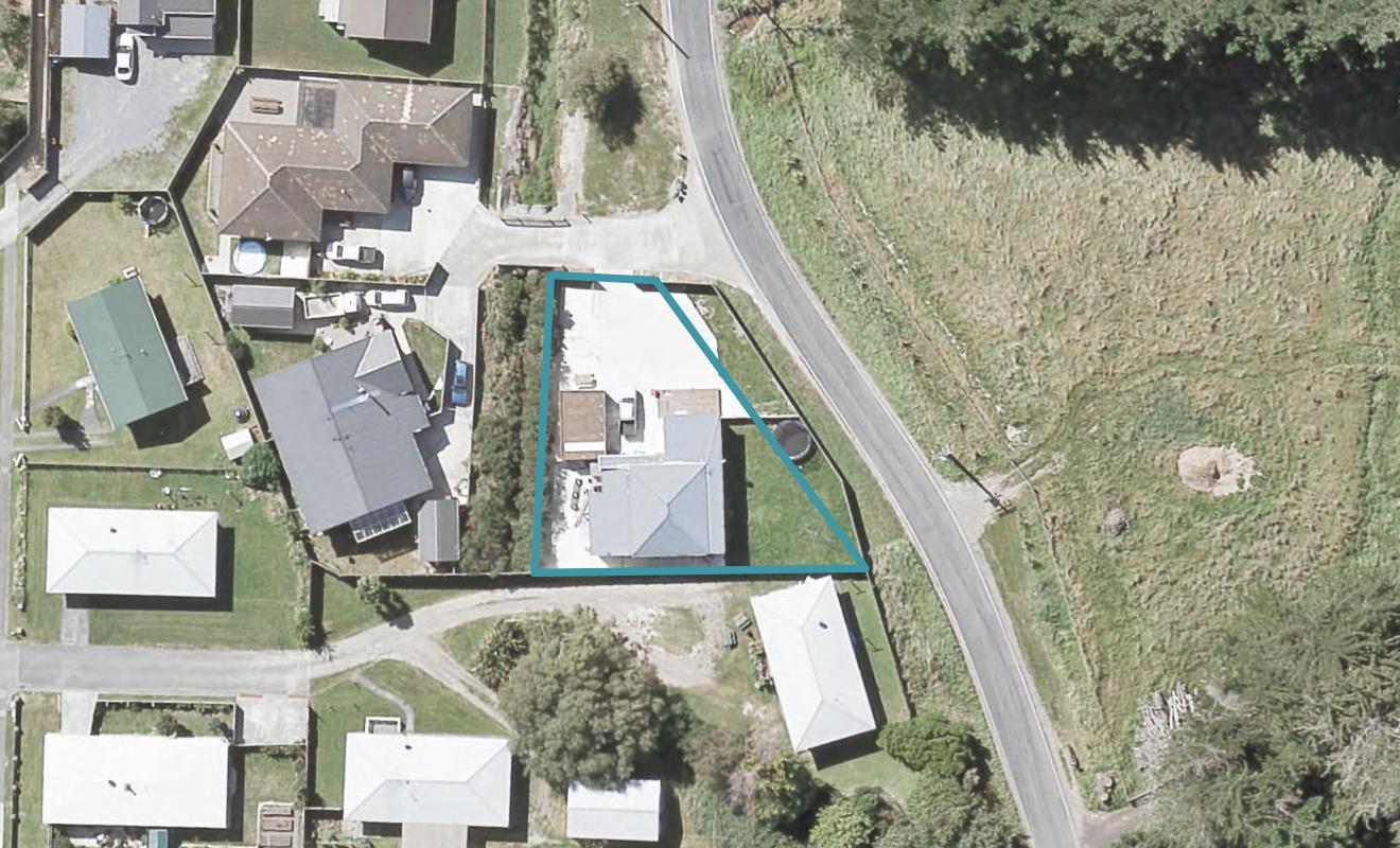 123 Upper Fitzherbert Road, Wainuiomata, Lower Hutt - Carousel 1