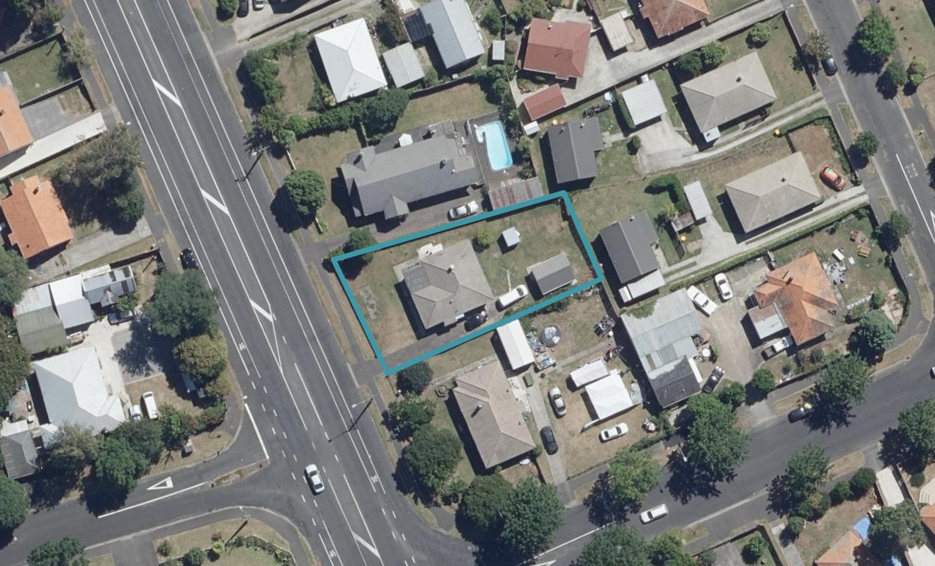 1056 Heaphy Terrace, Fairfield, Hamilton - Carousel 1