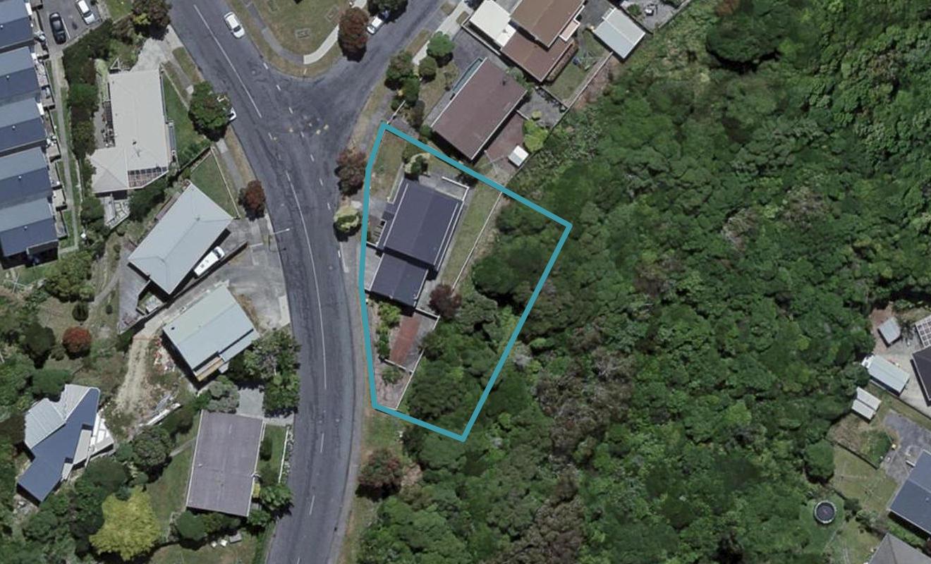 108 Akaroa Drive, Maupuia, Wellington - Carousel 1