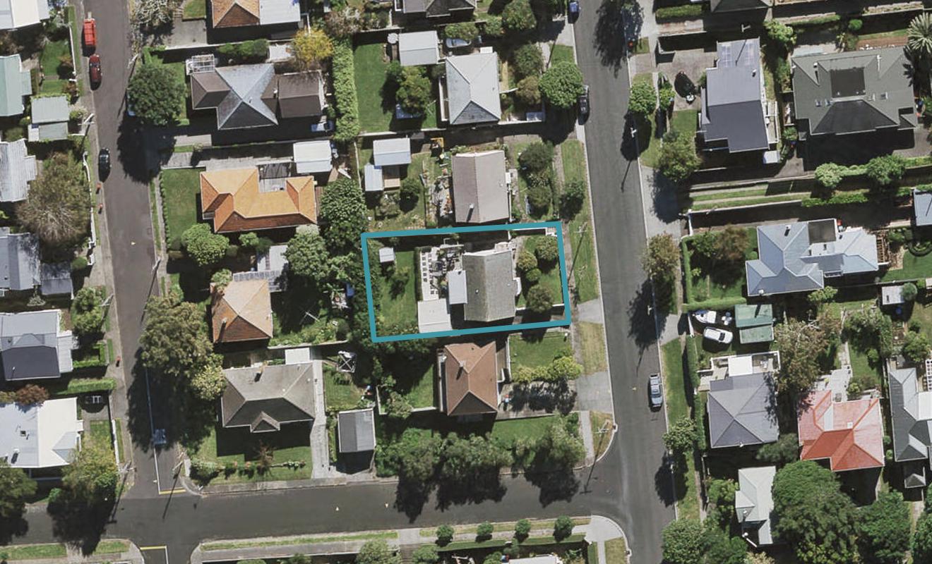 32 Mariri Road, Onehunga, Auckland - Carousel 1