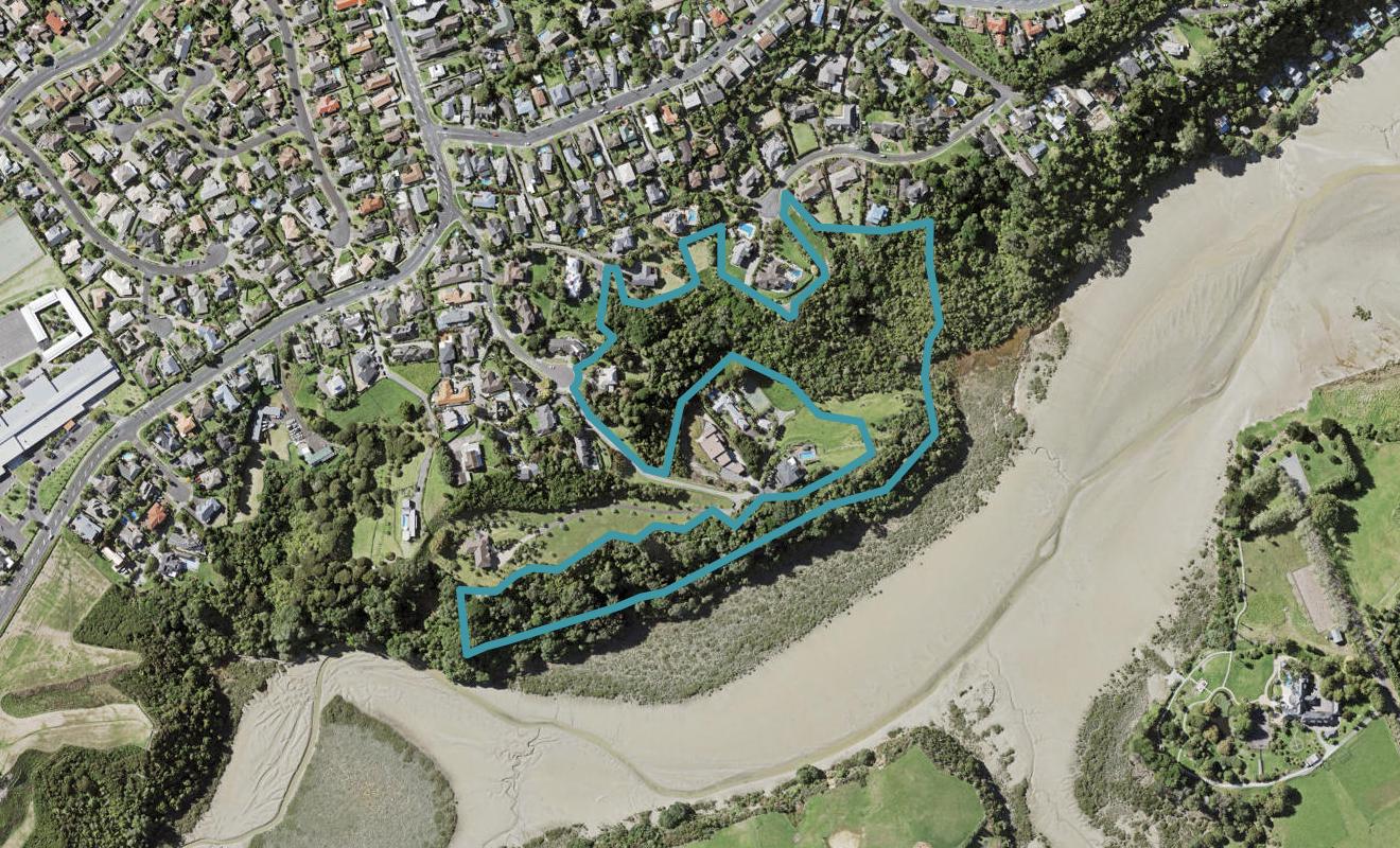 18 Estuary Views, Shelly Park, Auckland - Carousel 1