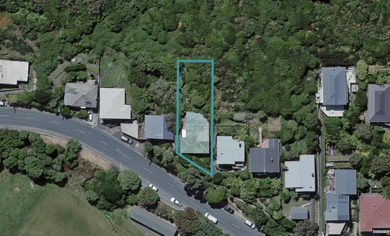 13 Houghton Bay Road, Houghton Bay, Wellington - Carousel 1