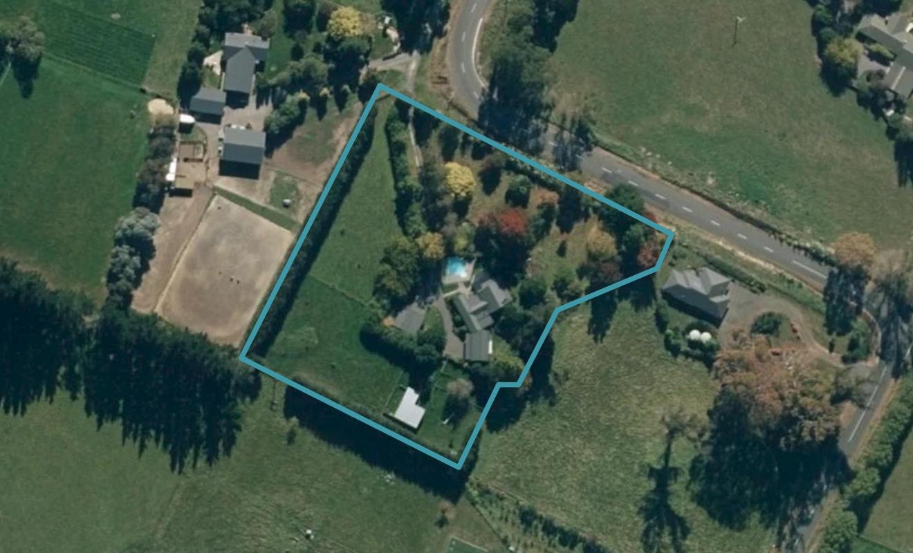 252 White Road, Otane - Carousel 1