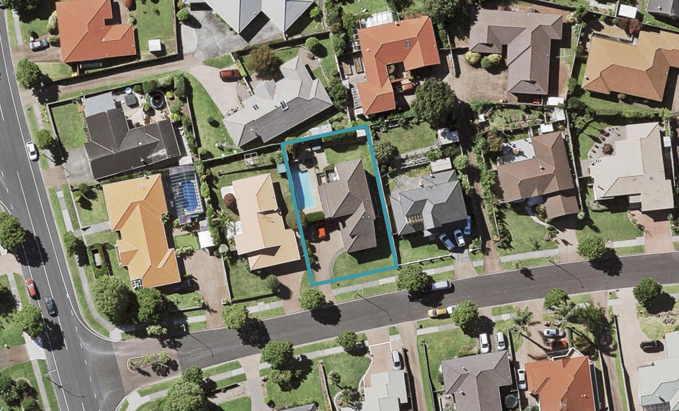 8 Bob Charles Drive, Golflands, Auckland - Carousel 1