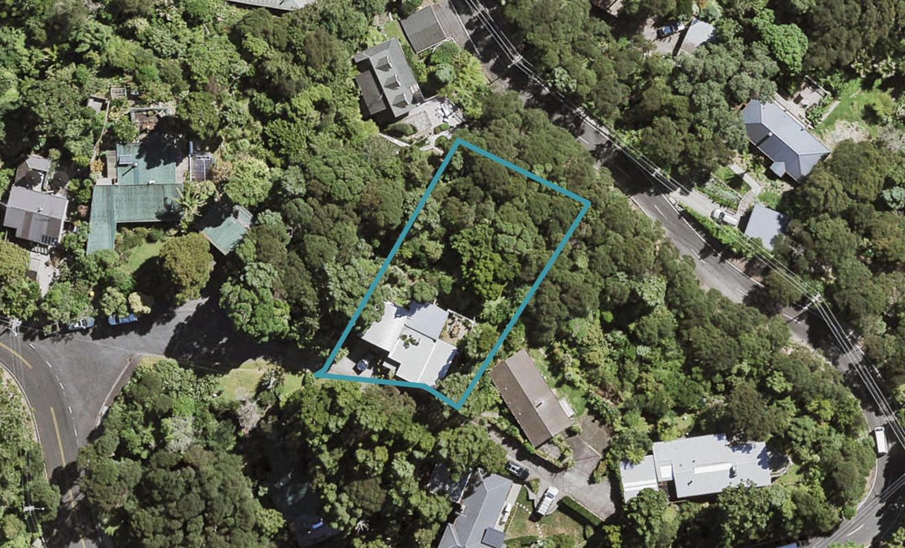 100 Otitori Bay Road, Titirangi, Auckland - Carousel 1