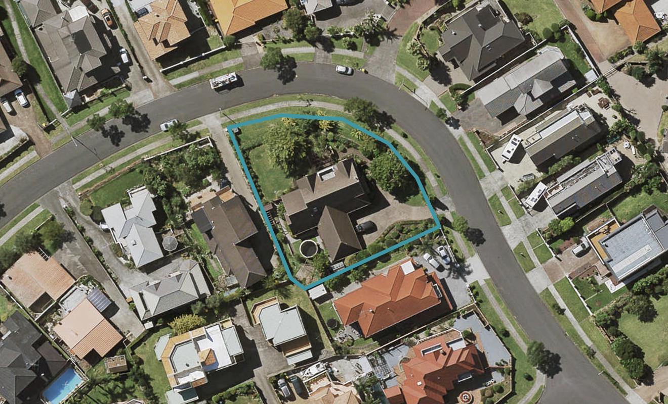 8 Santa Monica Place, Goodwood Heights, Auckland - Carousel 1