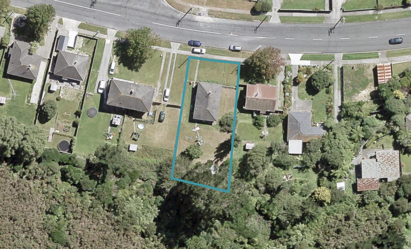 236 Waddington Drive, Naenae, Lower Hutt - Carousel 1