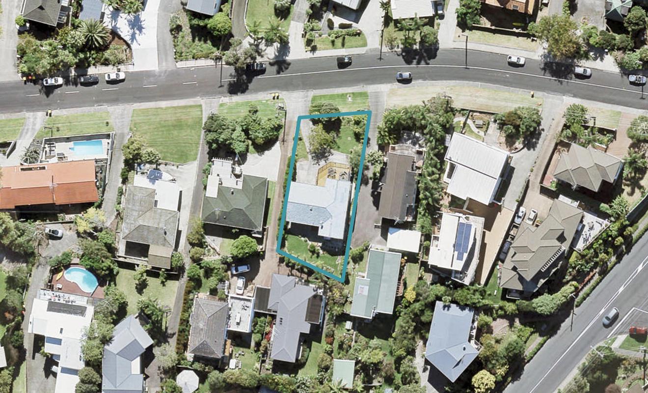 8 Mizpah Road, Torbay, Auckland - Carousel 1