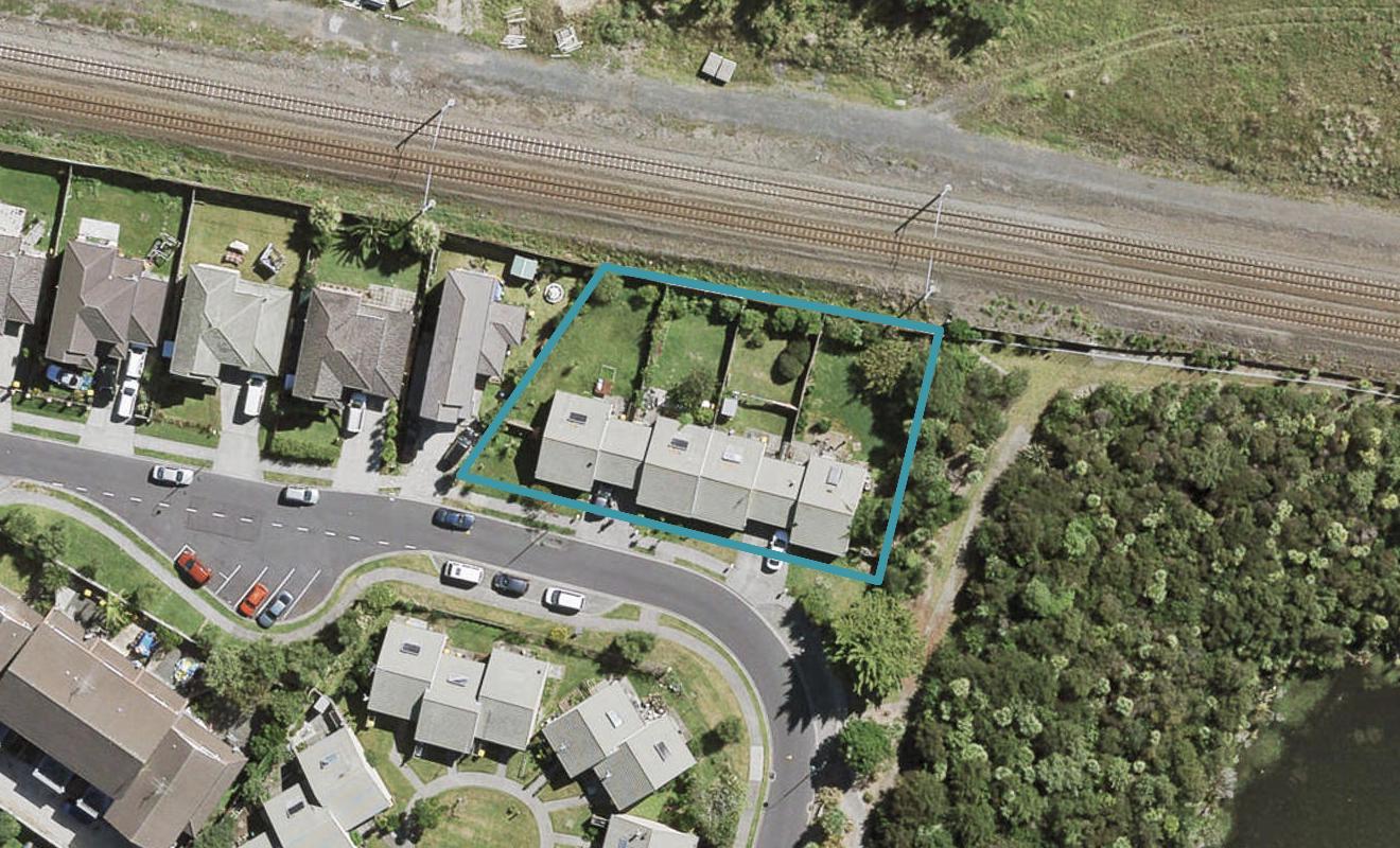 2/26 Charlenne Close, Ranui, Auckland - Carousel 1