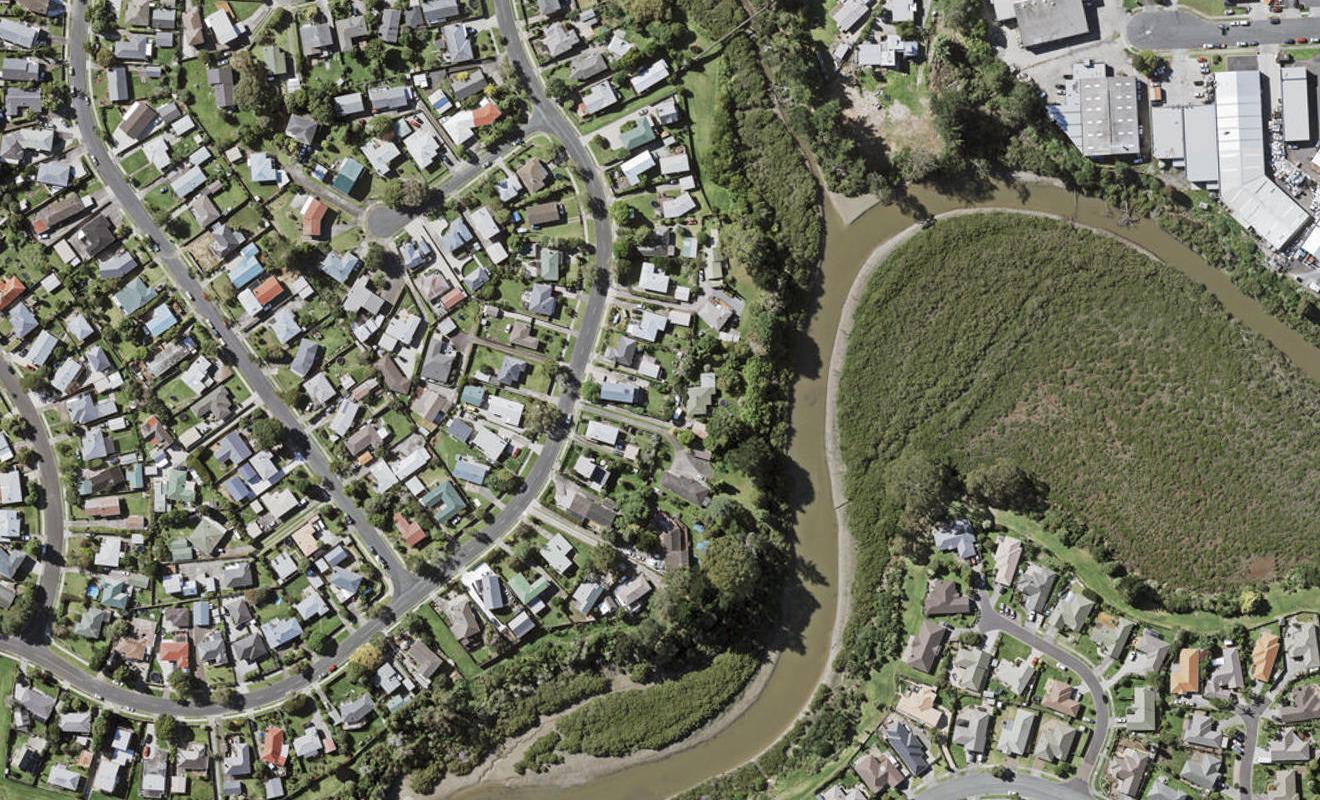 102D Ennis Avenue, Pakuranga Heights, Auckland - Carousel 1