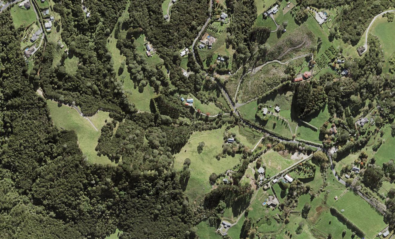 85 Elmore Road, PAREMOREMO, AUCKLAND - Carousel 1