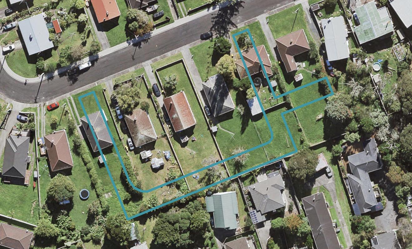 16 Taruke Crescent, Birkdale, Auckland - Carousel 1