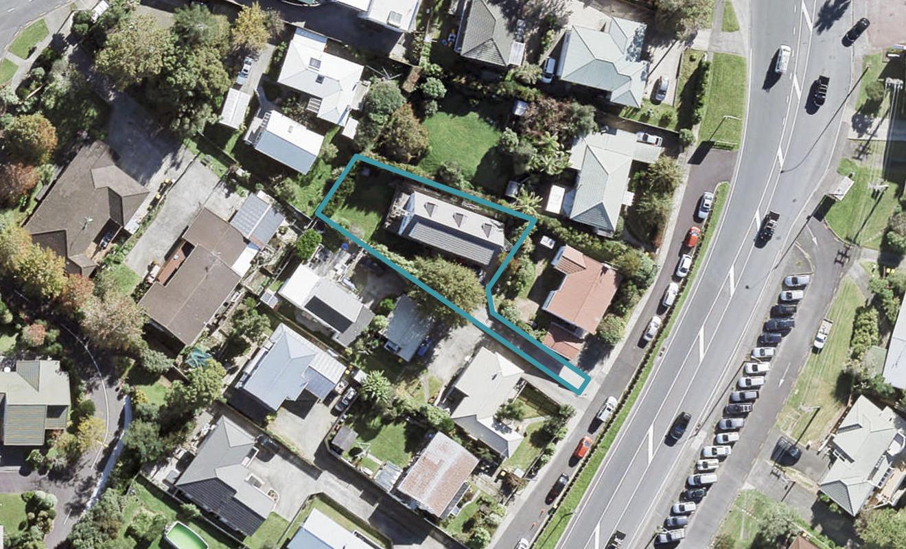 936A East Coast Road, Northcross, Auckland - Carousel 1