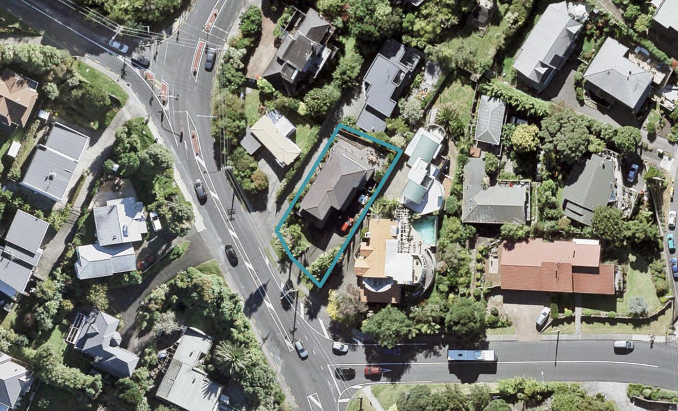 829A Beach RD, Browns bay, Auckland - Carousel 1