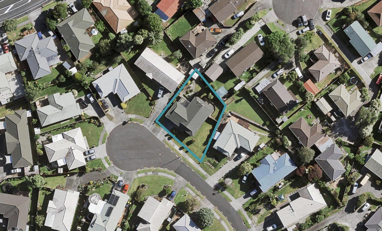 17 Tonson Place, Weymouth, Auckland - Carousel 1