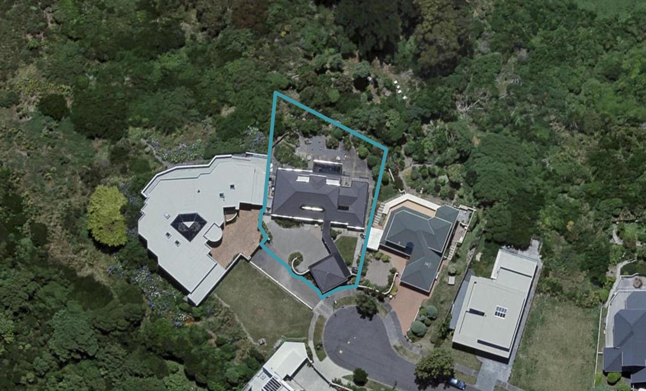 17 Countess Close, Maupuia, Wellington - Carousel 1