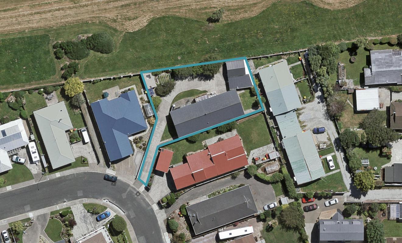 44 Orwell Crescent, Newfield, Invercargill - Carousel 1