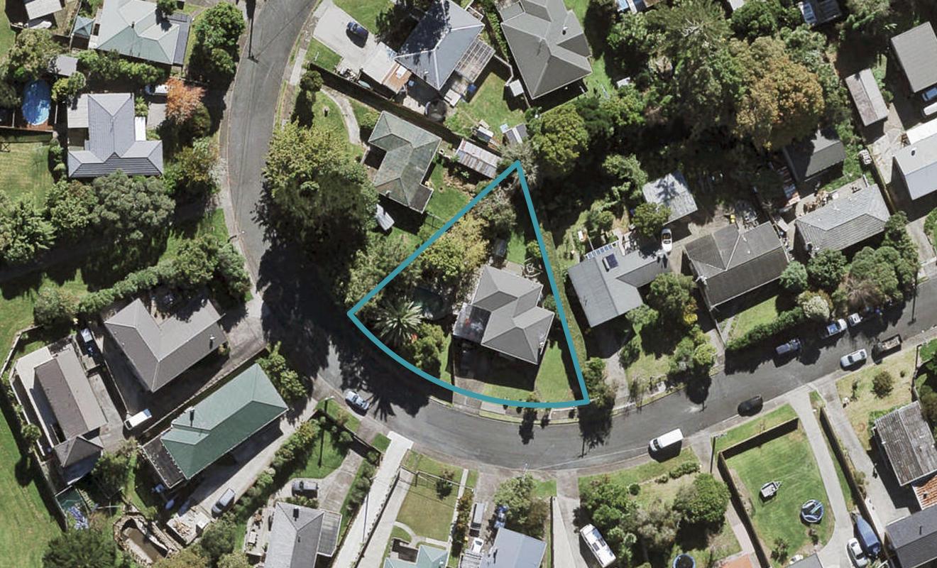 25 Sherwood Avenue, Te Atatu South, Auckland - Carousel 1