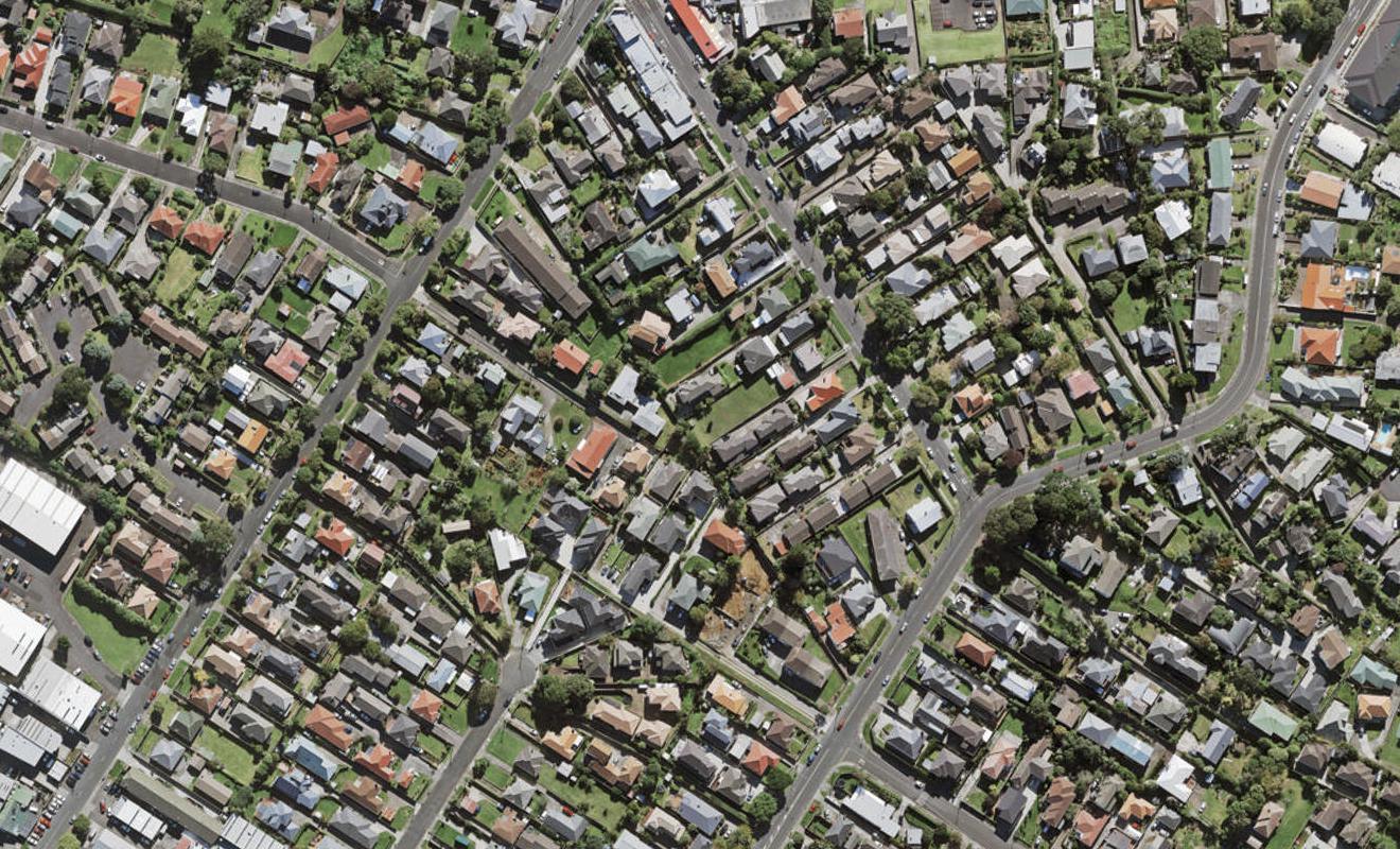 10/11 Hayr Road, Three Kings, Auckland - Carousel 1