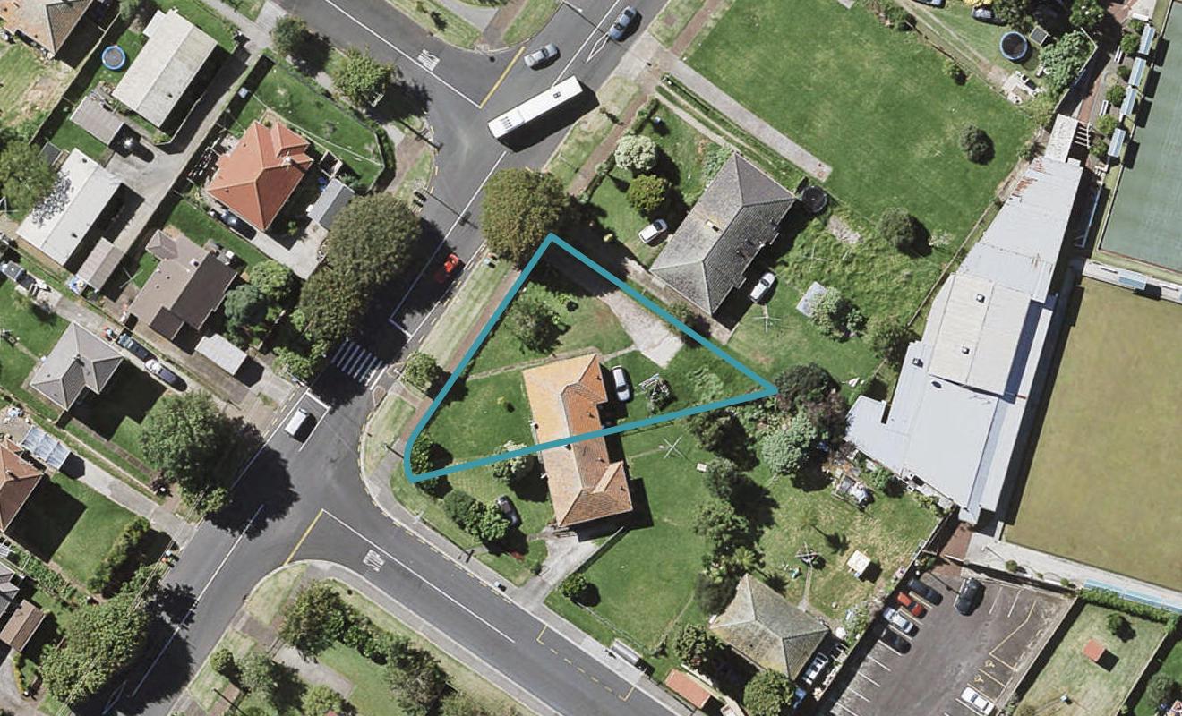 30 Tripoli Road, Panmure, Auckland - Carousel 1