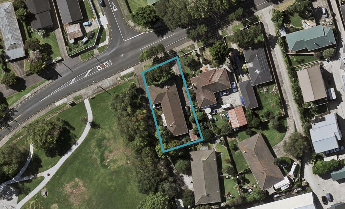 2/131 Princes Street East, Otahuhu, Auckland - Carousel 1