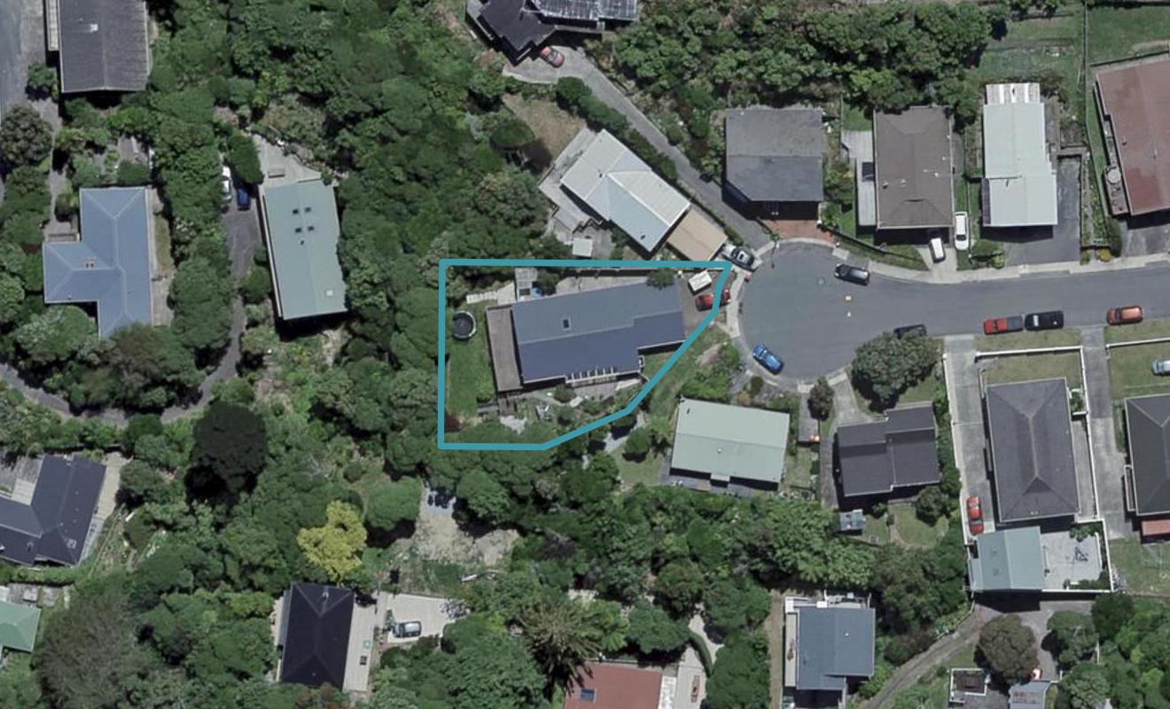 15 Twomey Grove, Houghton Bay, Wellington - Carousel 1