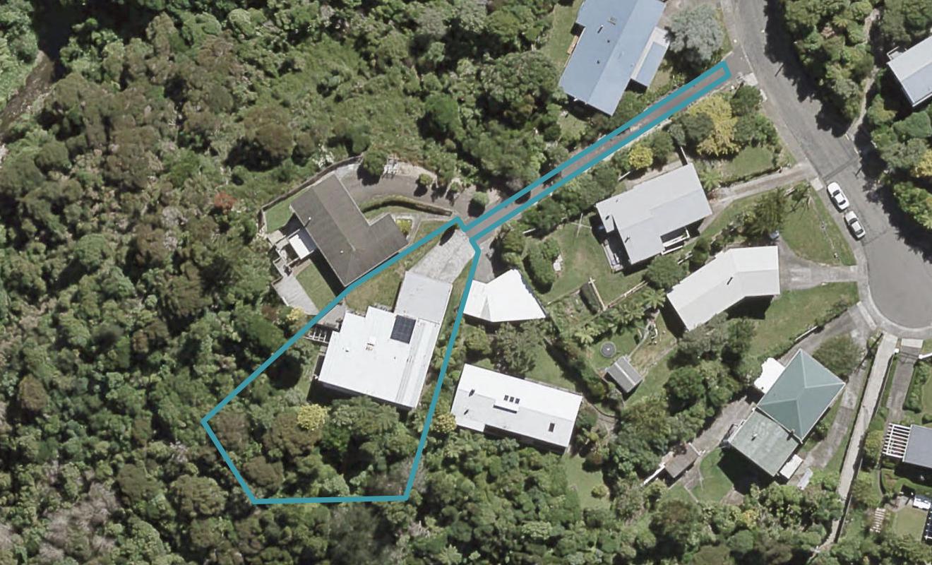 16 Vista Grove, Kelson, Lower Hutt - Carousel 1