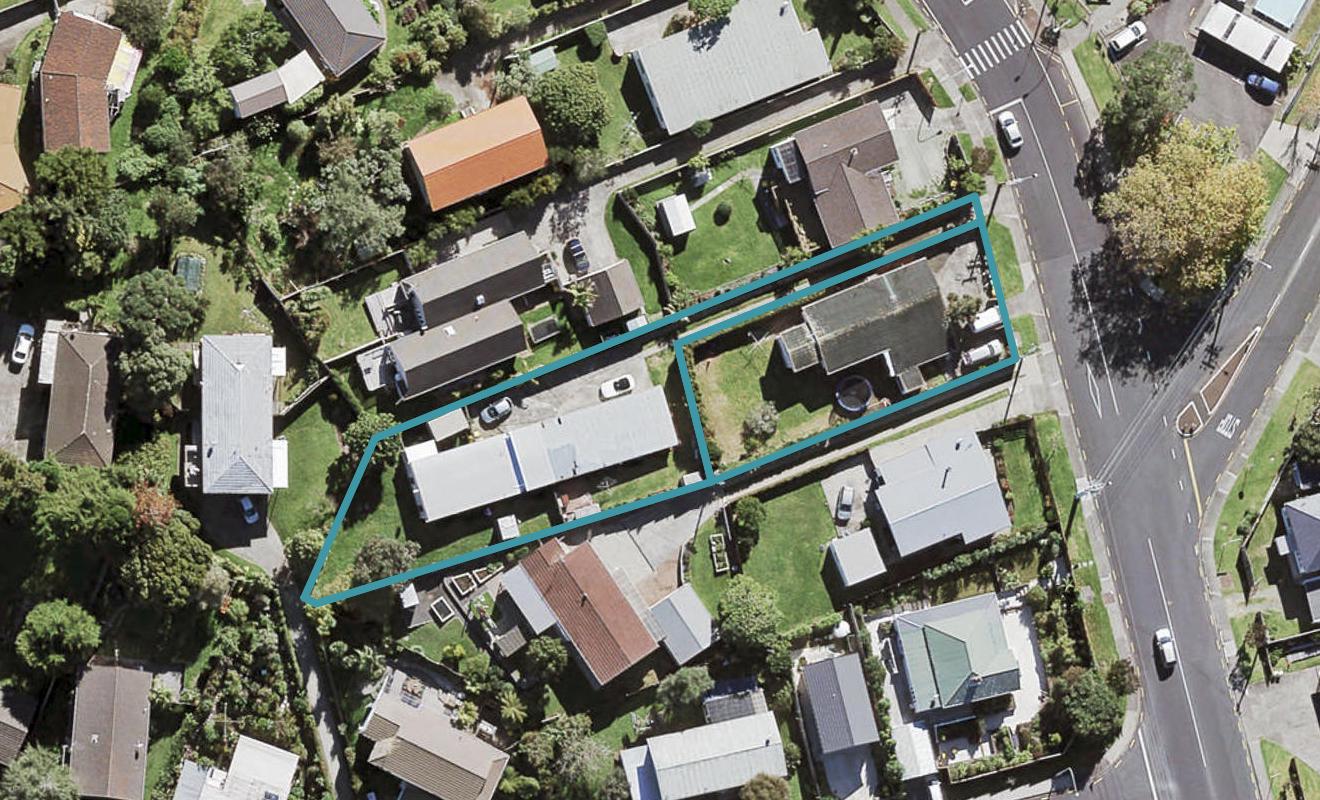 2/0 Birkdale Road, Birkdale, Auckland - Carousel 1