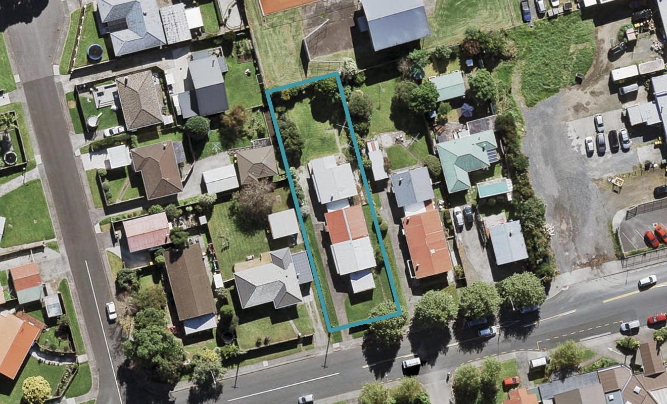 1/5 Taikata Road, Te Atatu Peninsula, Auckland - Carousel 1
