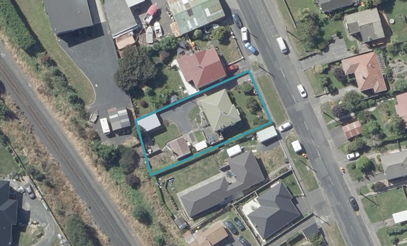 18 North Taieri Road, Abbotsford, Dunedin - Carousel 1
