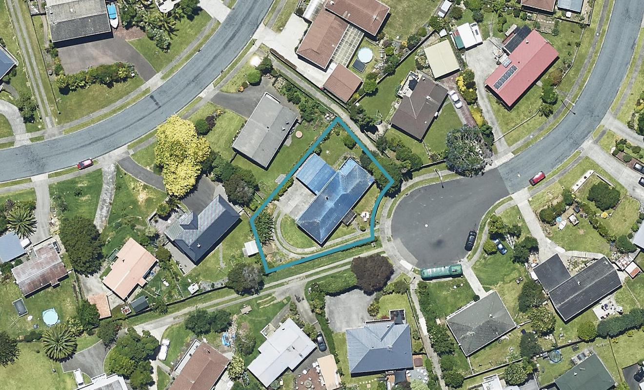 17 Flinders Place, Welcome Bay, Tauranga - Carousel 1