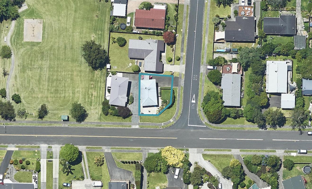 1 Endeavour Avenue, Welcome Bay, Tauranga - Carousel 1