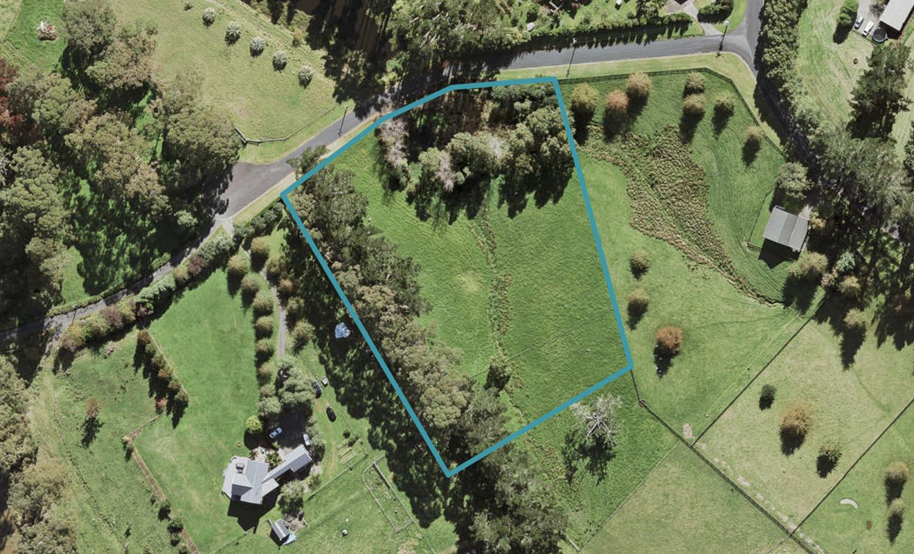 4 Daphne Harden Lane, Paremoremo, Auckland - Carousel 1