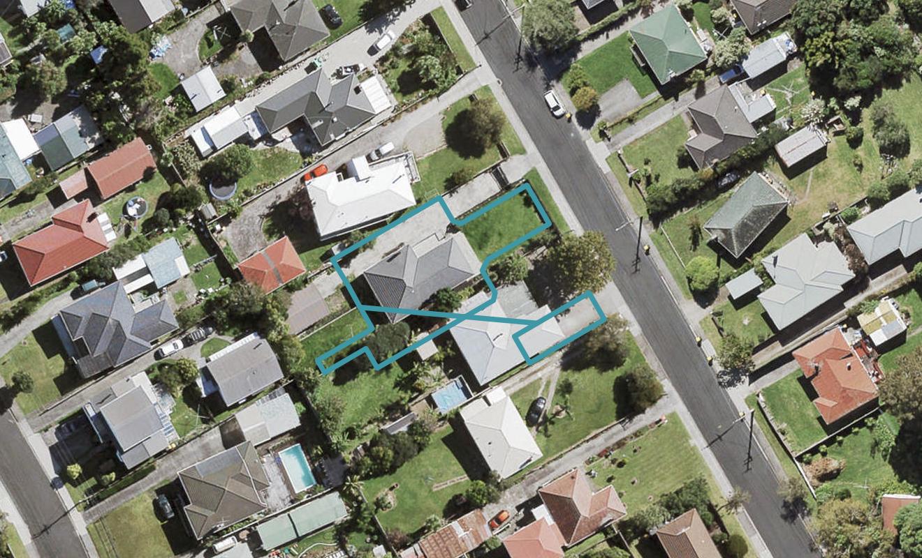 4/6 Kereru Street, Henderson, Auckland - Carousel 1