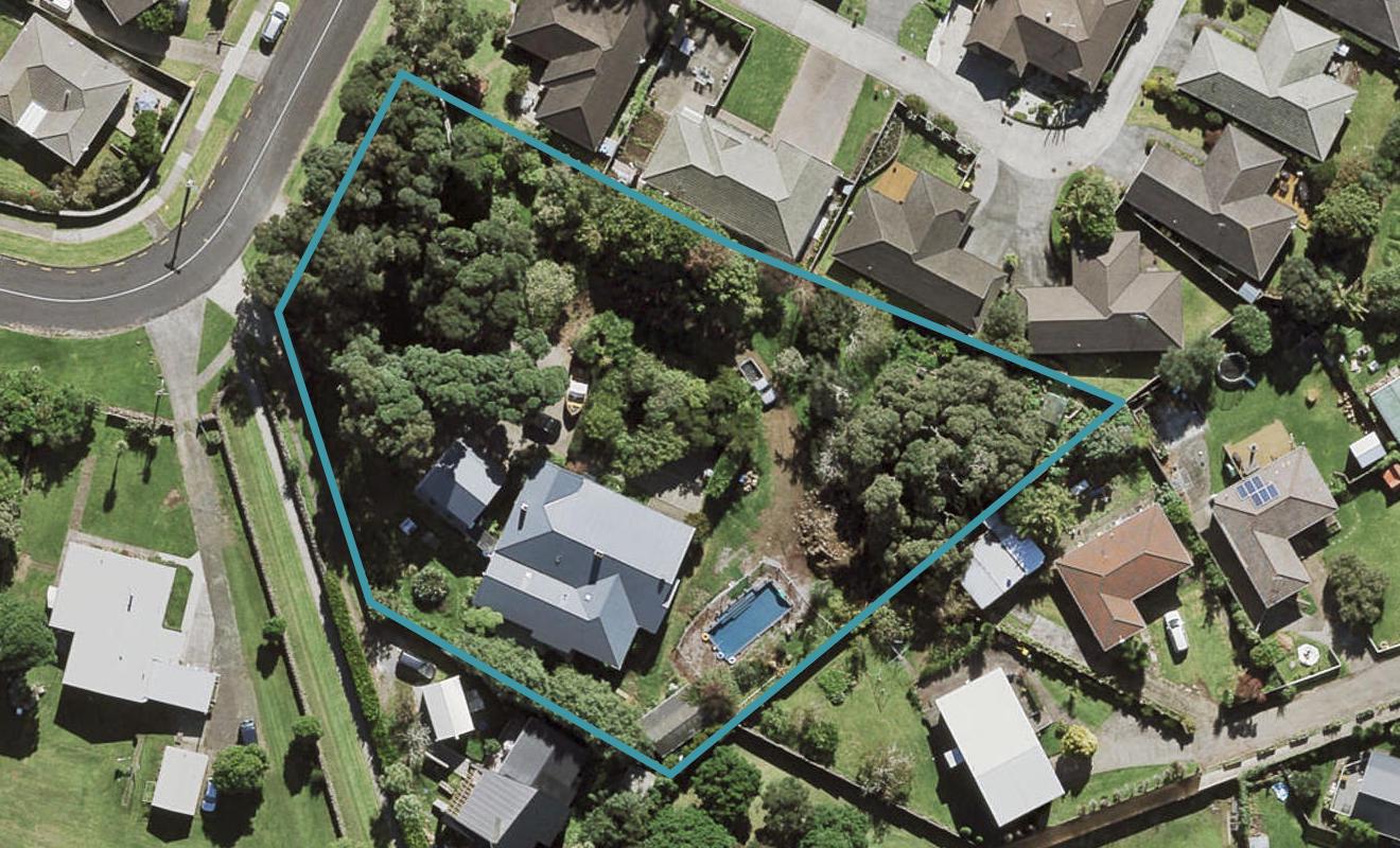 33 Ambury Road, Mangere Bridge, Auckland - Carousel 1