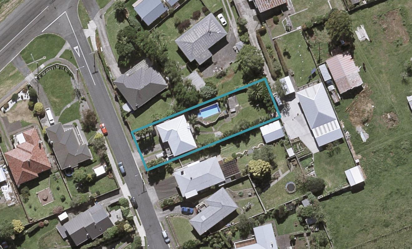 1 Hulke Crescent, Bell Block, New Plymouth - Carousel 1