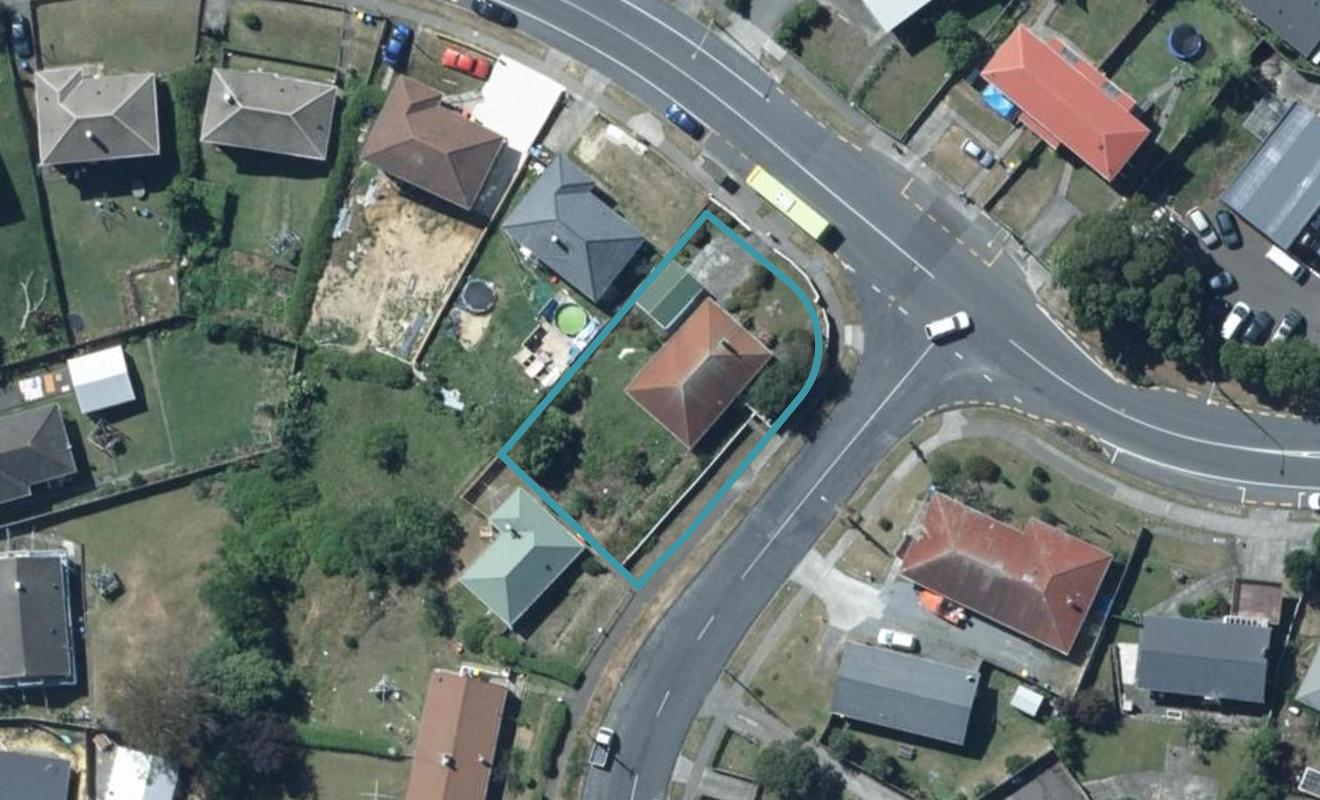 2 Bedford Street, Cannons Creek, Porirua - Carousel 1