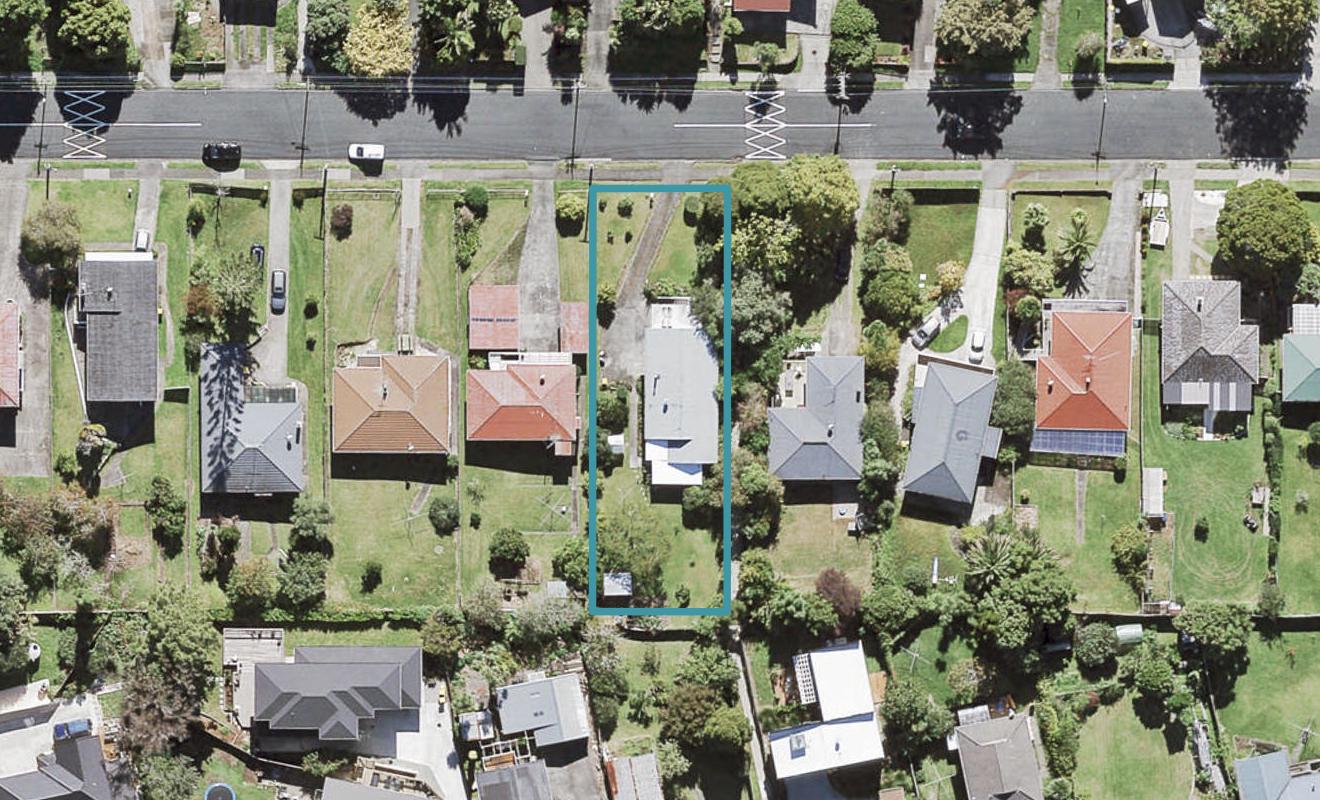 33 Sheridan Drive, New Lynn, Auckland - Carousel 1