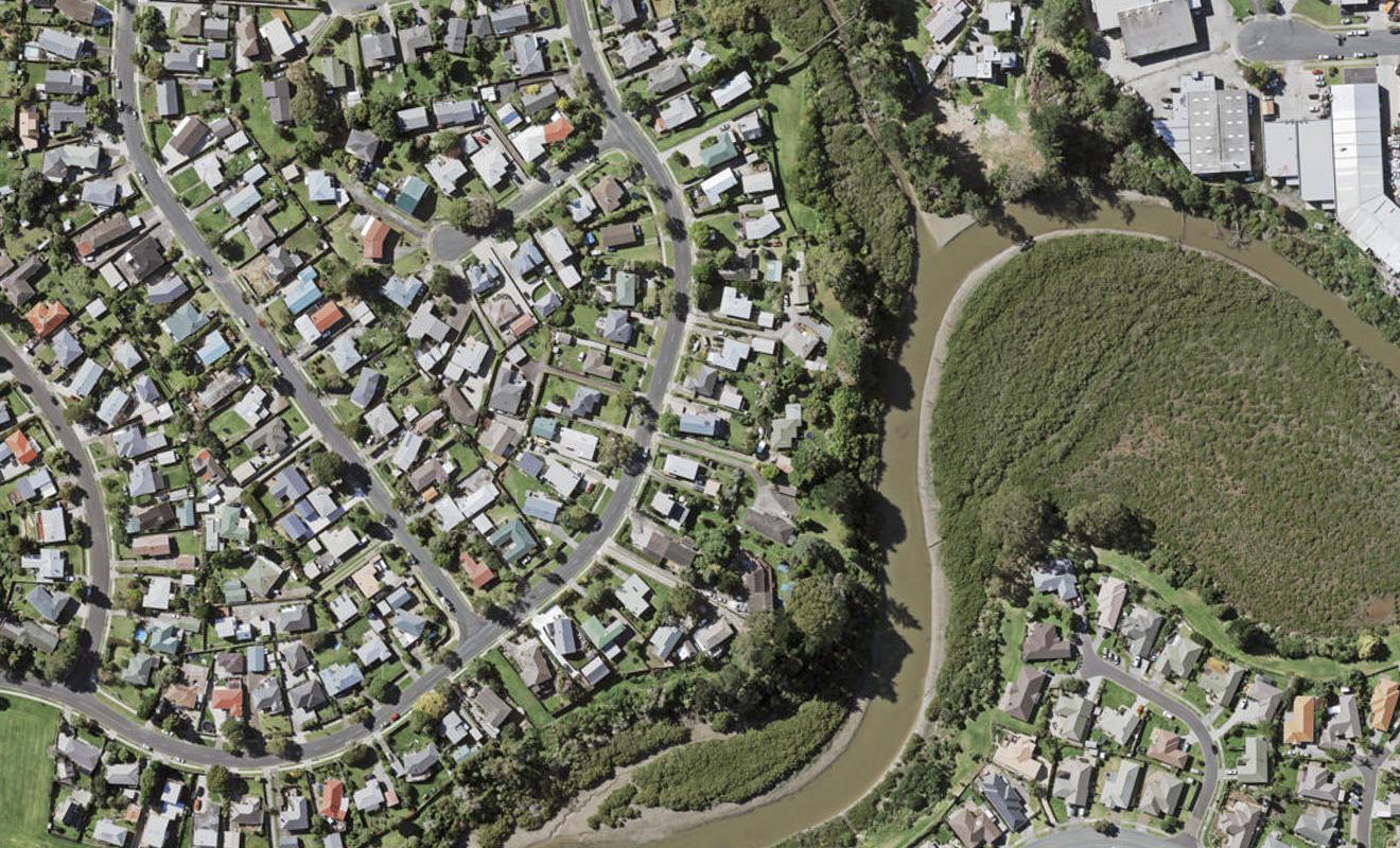 102B Ennis Avenue, Pakuranga Heights, Auckland - Carousel 1