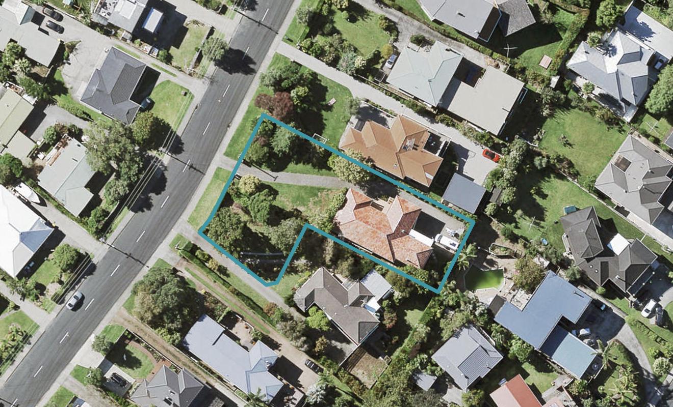 67 Litten Road, Cockle Bay, Auckland - Carousel 1