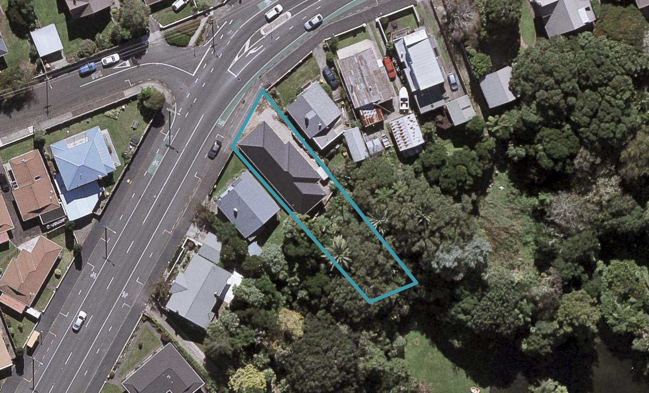 1 Tukapa Street, Westown, New Plymouth - Carousel 1
