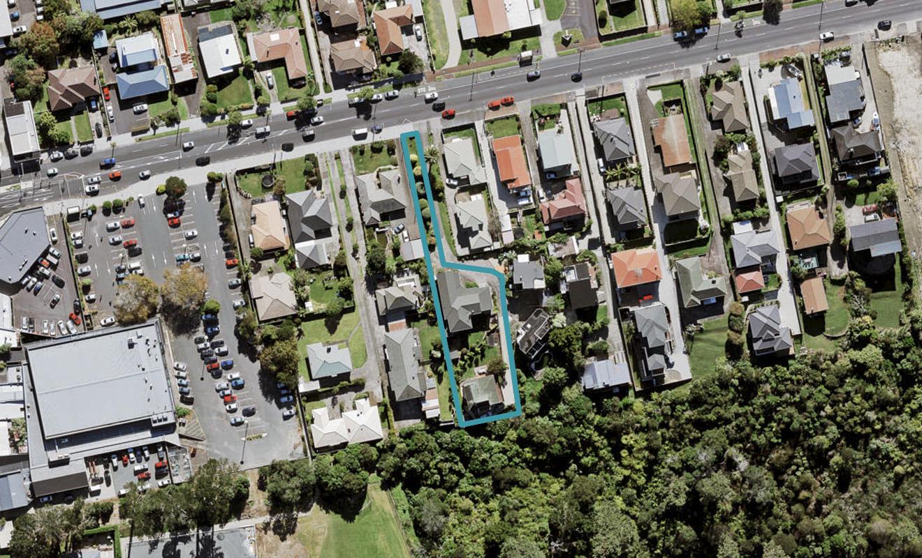 2/43 Donovan Street, Blockhouse Bay, Auckland - Carousel 1