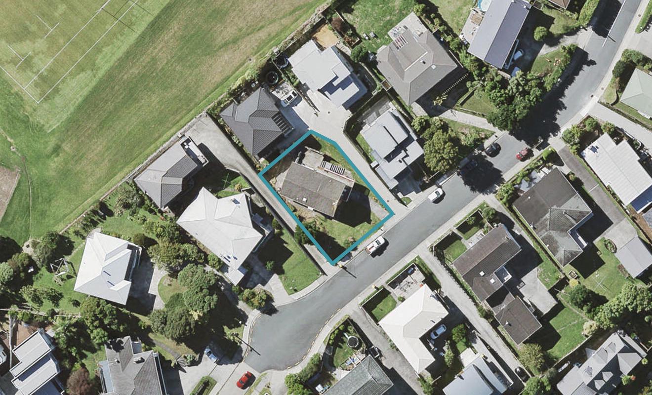 9 Windsor Place, Windsor Park, Auckland - Carousel 1