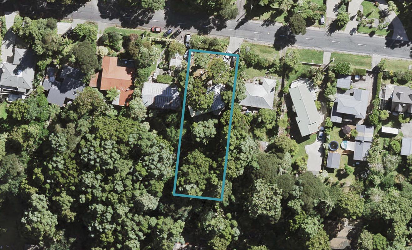 12 Waima Crescent, Titirangi, Auckland - Carousel 1